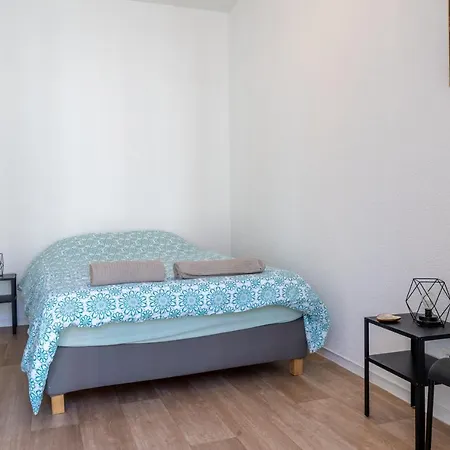 Capstay Le Lys - - Centre - Serenity Apartment