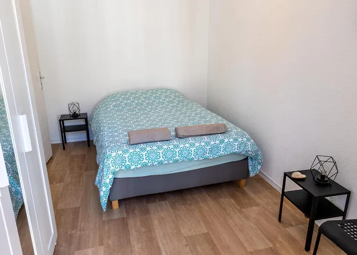 Capstay Le Lys - - Centre - Serenity לורדה